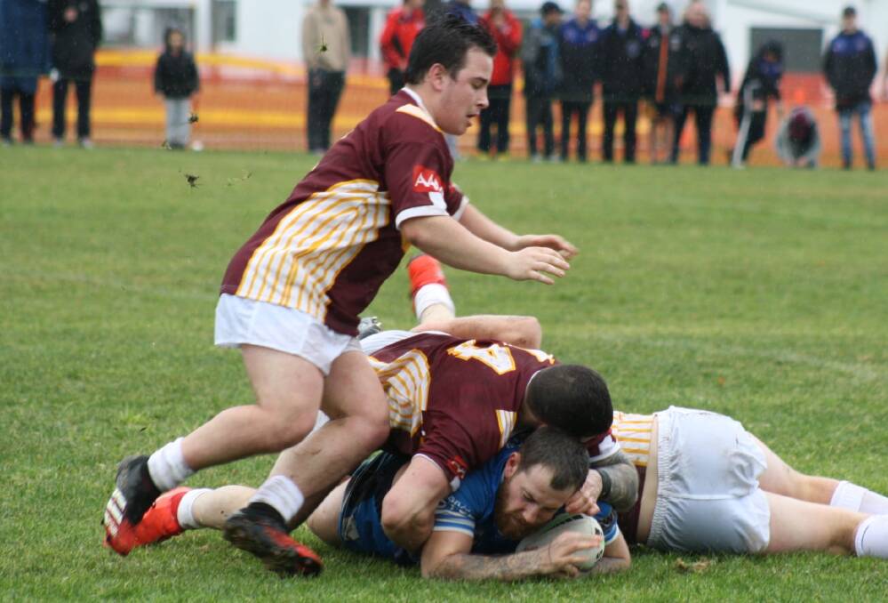 Hard at the ball: The Gordon Highlanders are preparing for another physically demanding clash against the Gunning Roos this weekend. Photo: Gunning Roos. 