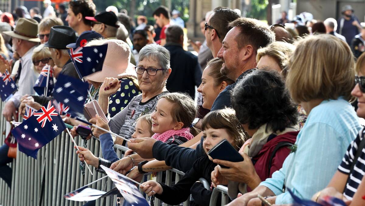 Crowds at the Anzac Day 2017 march on Elizabeth Street, Sydney. Photo: Ben Rushton