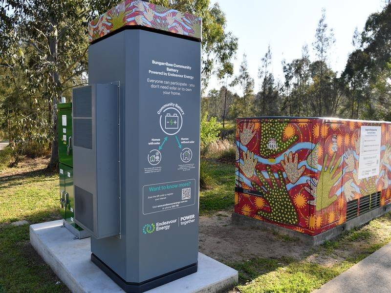 Community batteries can store excess solar energy, easing pressure on the electricity grid. (Bianca De Marchi/AAP PHOTOS)