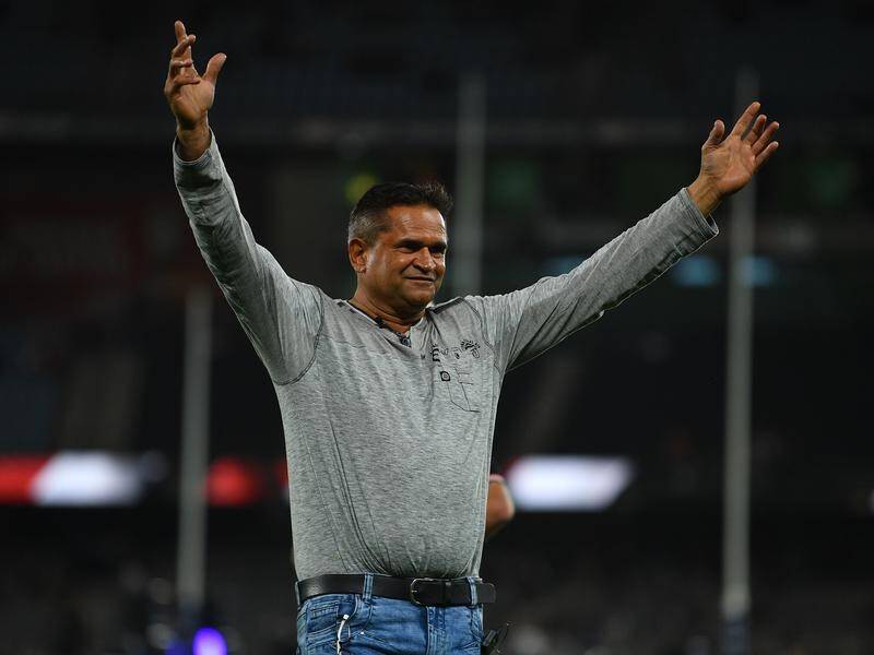 Former St Kilda great Nicky Winmar first drew the AFL's attention to racism in the game in 1993. (James Ross/AAP PHOTOS)