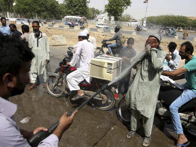A heatwave in the Pakistani city of Karachi has killed more than 60 people.