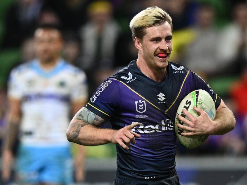 Cameron Munster has been switched back into Melbourne's halves this week. (Joel Carrett/AAP PHOTOS)