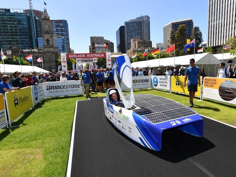 Belgian team Agoria has won the World Solar Challenge after Dutch team Vattenfall's car caught fire.