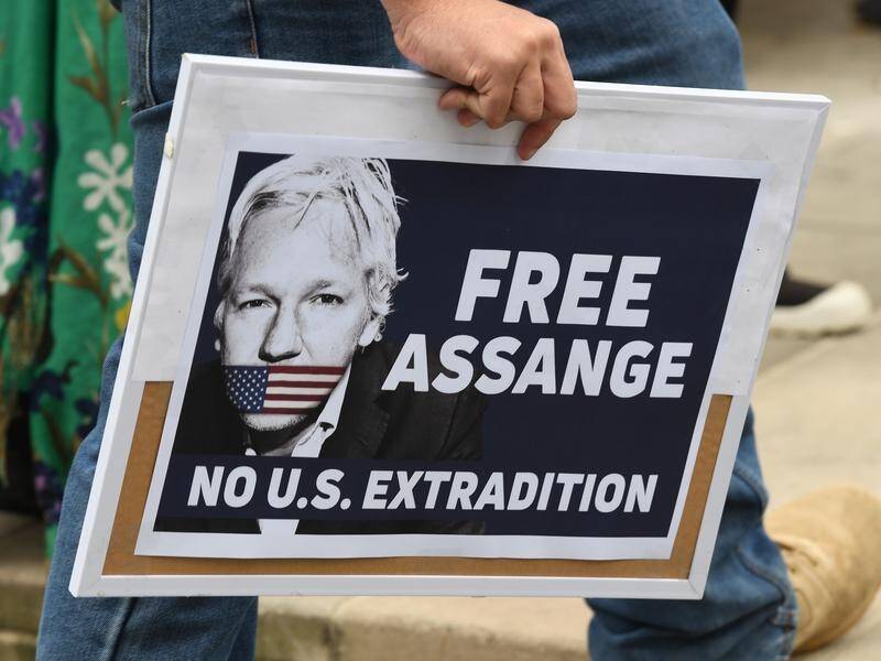 The Australian journalists union is calling on the US to drop its legal pursuit of Julian Assange.