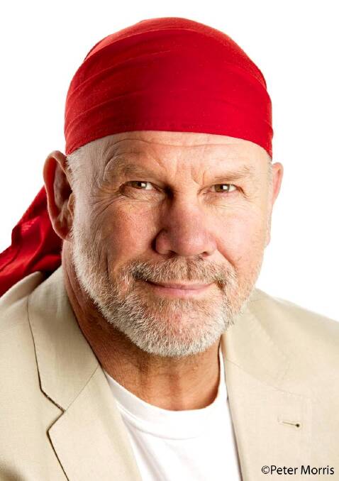 
ADVOCATE: Peter FitzSimons was an animated speaker at Saturday night’s dinner. Photo: Peter Morris. 