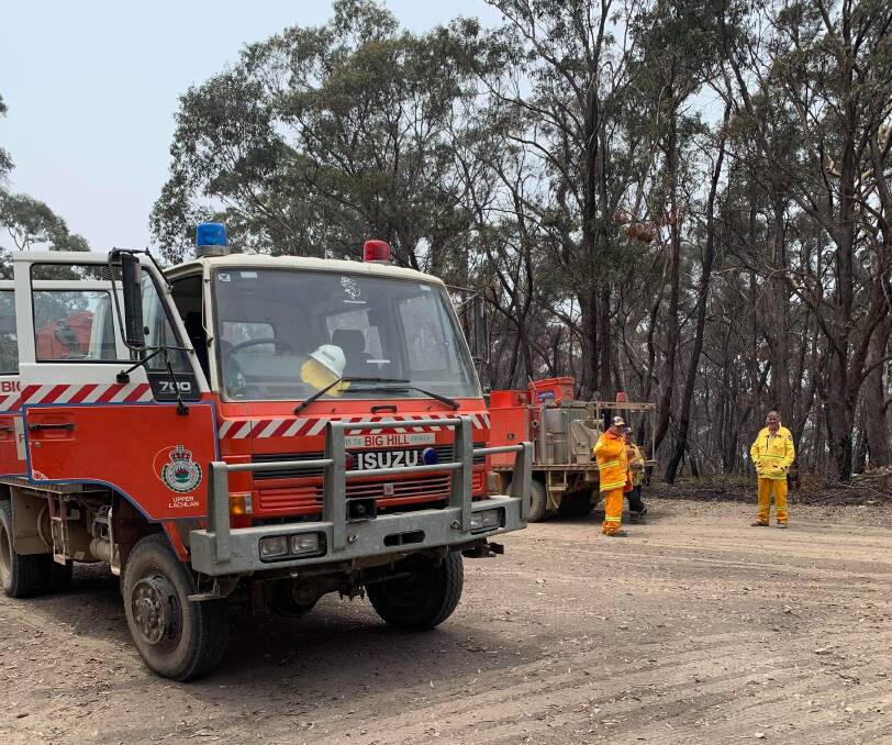 Firefighters from Bigga arrive to help with back burning near Wombeyan Caves. Photo: supplied