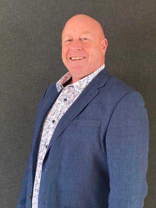 Darrell Weekes remains as Goulburn Chamber of Commerce president. 