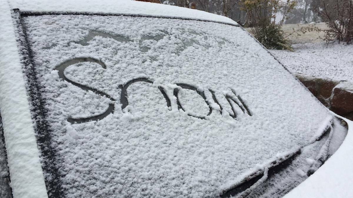 RUG UP: A cold snap is predicted to bring widespread snow to the region this weekend. Photo: FILE