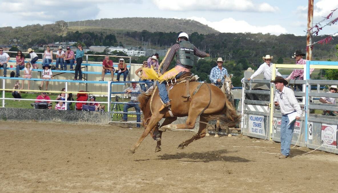 Goulburn Rodeo 2012. Photos by DARRYL FERNANCE.
