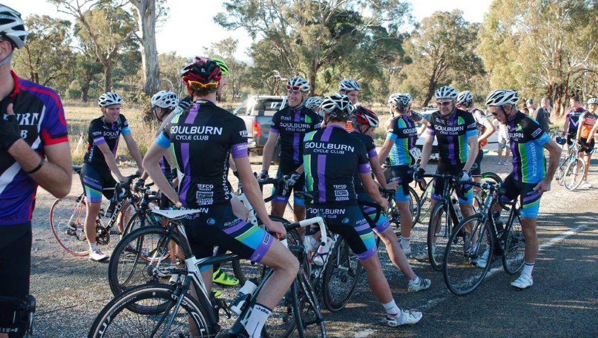  Goulburn riders discuss their approach prior to the May 5 interclub meet. Many of the same riders returned for racing at Breadalbane on Saturday. 