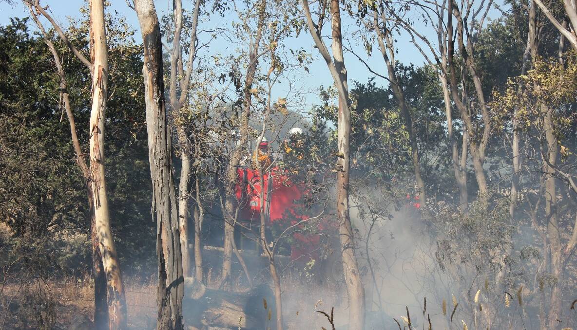 Gunning-Bellmount Forest bushfire. Photos CHRIS GORDON