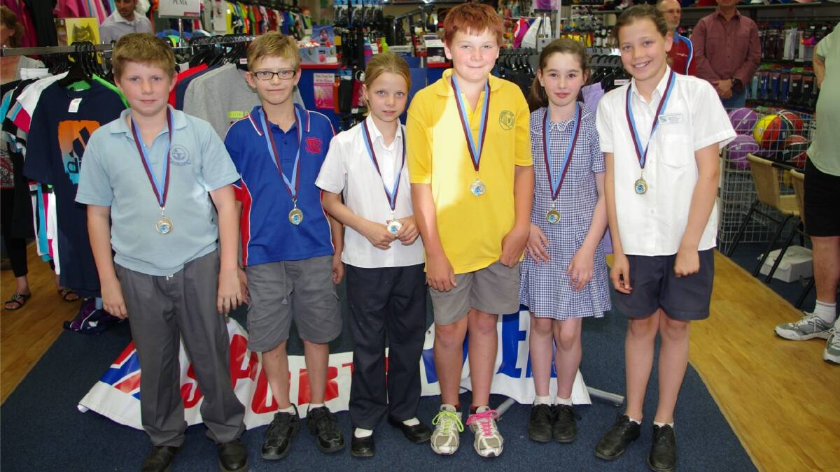 leading swimmers Jordan Howard, Lachlan Gilbert, Adelaide Taylor, Spencer Marshall, Anne Kent and Olivia Taylor