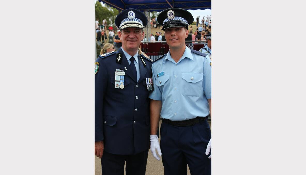  Probationary Constable Shannon Mulley alongside Police Commissioner Andrew Scipione.